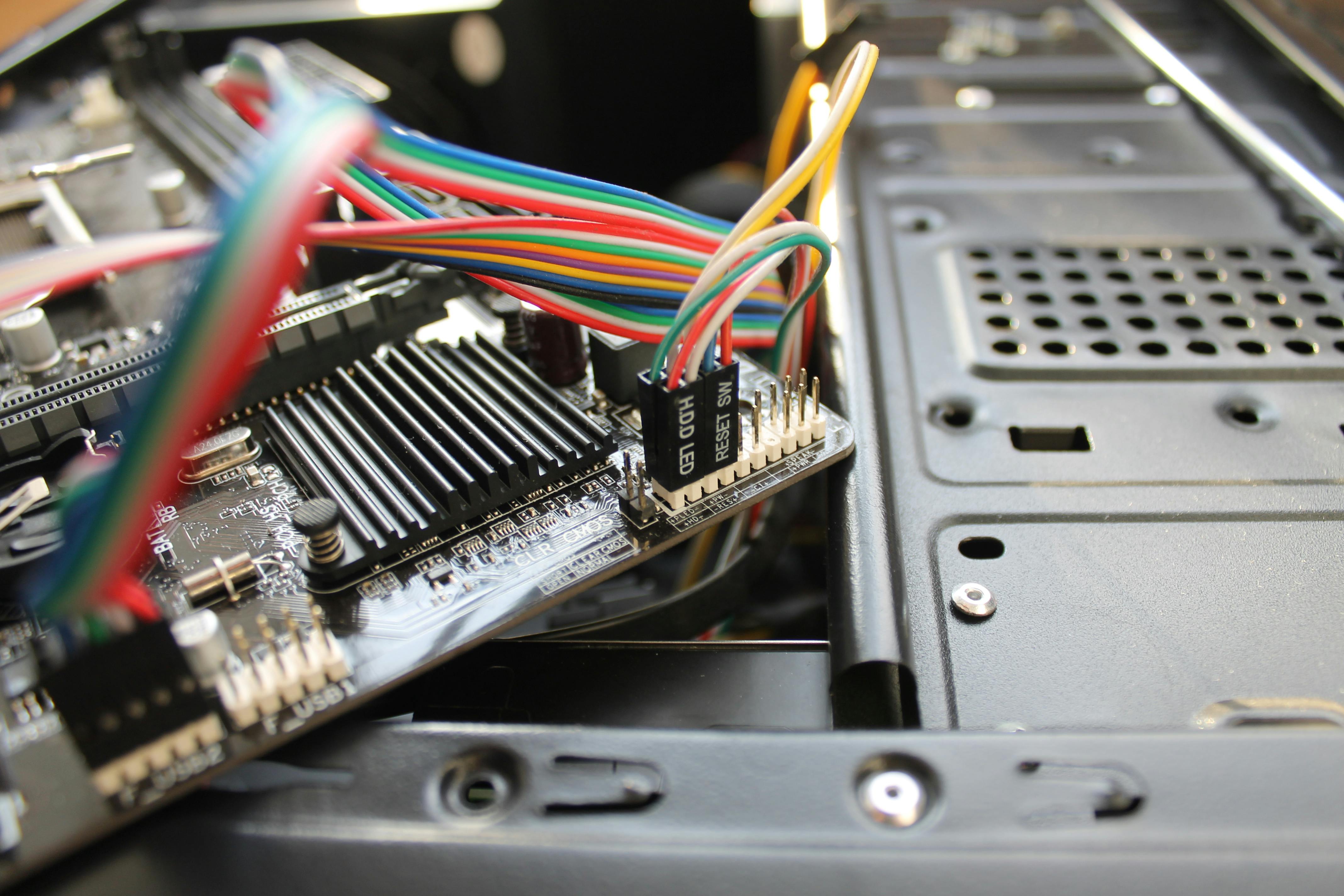 Spot internal cable wear in student devices before it becomes a misdiagnosis. Learn the symptoms K-12 IT teams see most on Chromebooks and laptops.